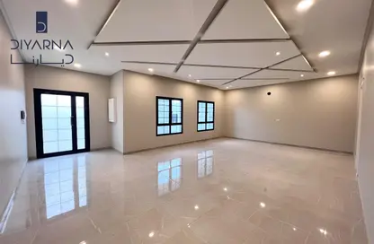 Villa - 5 Bedrooms - 6 Bathrooms for sale in Busaiteen - Muharraq Governorate