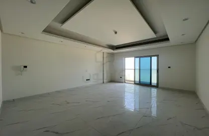 Empty Room image for: Apartment - 1 Bedroom - 1 Bathroom for sale in Al Juffair - Capital Governorate, Image 1