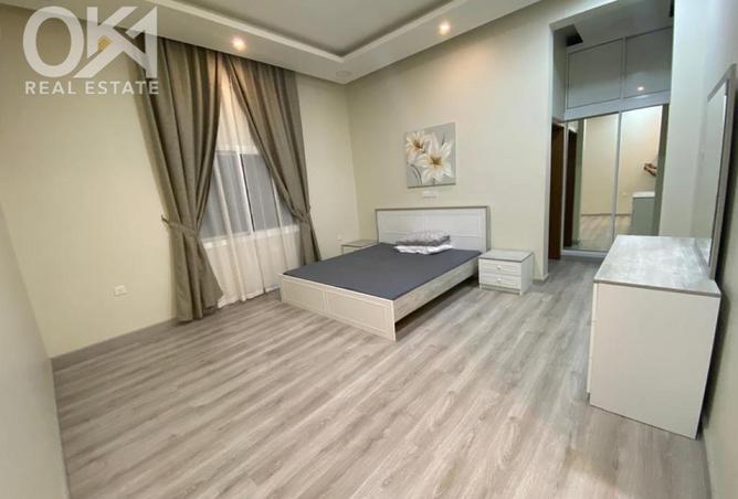 976653 - Property Image 2