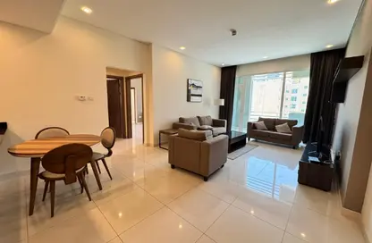 Apartment - 2 Bedrooms - 3 Bathrooms for rent in Al Juffair - Capital Governorate