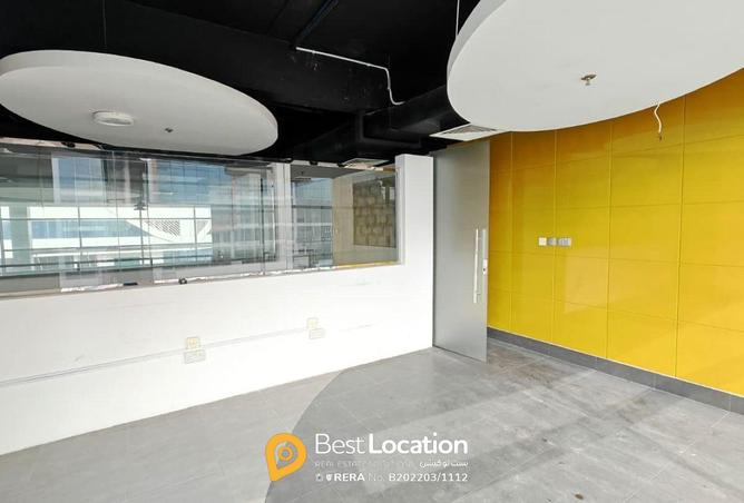 982395 - Property Image 2