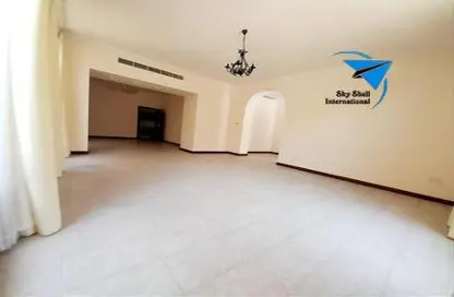 Villa - 4 Bedrooms - 4 Bathrooms for rent in Um Al Hasam - Manama - Capital Governorate