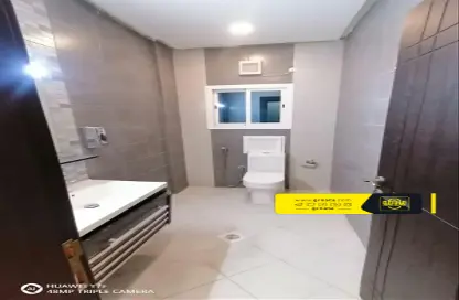 Bathroom image for: Apartment - 3 Bedrooms - 4 Bathrooms for sale in Hidd - Muharraq Governorate, Image 1