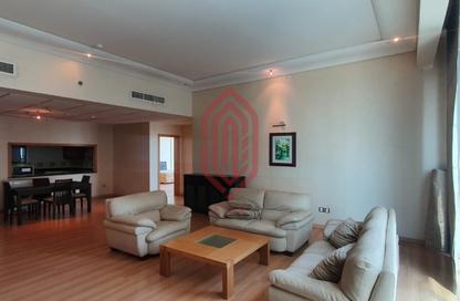 Apartment - 3 Bedrooms - 4 Bathrooms for rent in Al Juffair - Capital Governorate