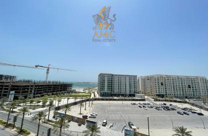 Apartment - 2 Bedrooms - 2 Bathrooms for rent in Marassi Al Bahrain - Diyar Al Muharraq - Muharraq Governorate