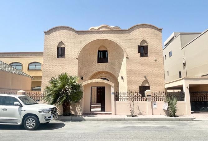 989204 - Property Image 2