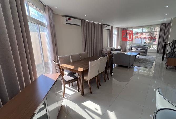 978762 - Property Image 3