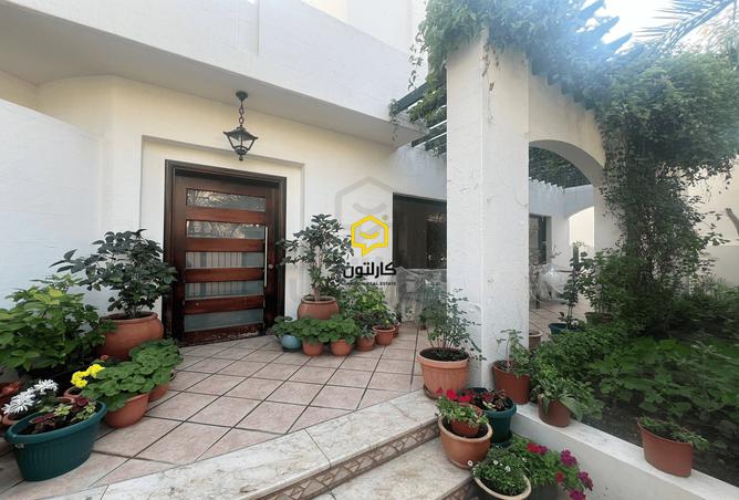 886551 - Property Image 2