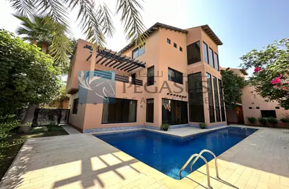 Outdoor House image for: Villa - 4 Bedrooms - 6 Bathrooms for rent in Jannusan - Northern Governorate, Image 1