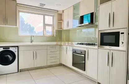 Apartment - 2 Bedrooms - 2 Bathrooms for rent in Mahooz - Manama - Capital Governorate