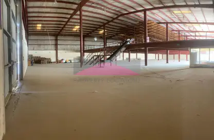 Warehouse - Studio - 4 Bathrooms for rent in Buri - Northern Governorate