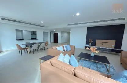 Apartment - 3 Bedrooms - 5 Bathrooms for rent in Reef Island - Capital Governorate
