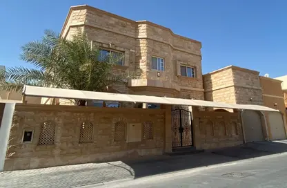 فيلا - 4 غرف نوم - 7 حمامات للبيع في البسيتين - المحرق