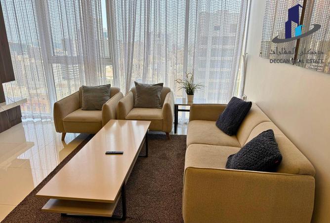 989490 - Property Image 2