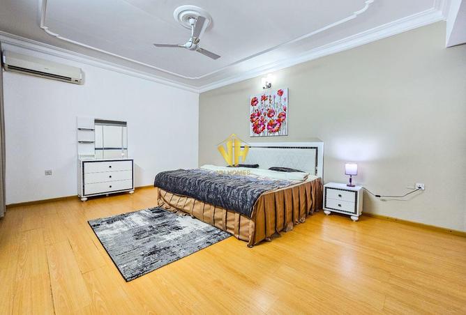 953961 - Property Image 2