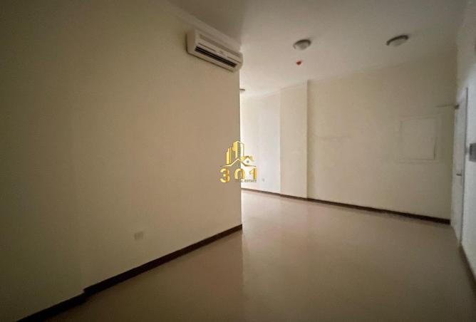 954915 - Property Image 2