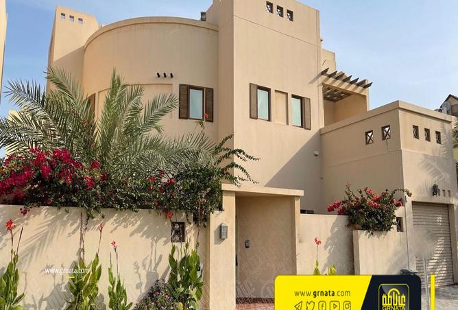 848282 - Property Image 2