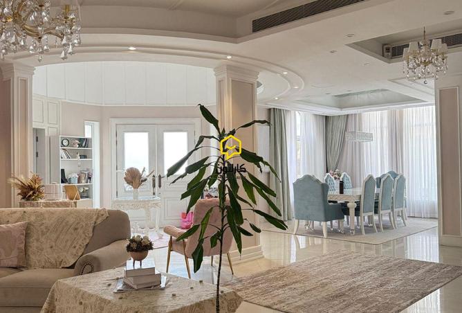 983881 - Property Image 2