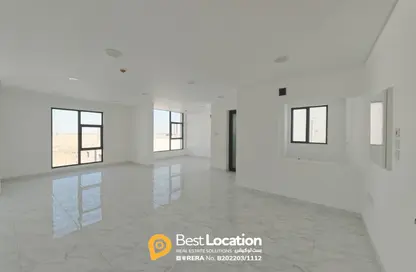 Office Space - Studio - 2 Bathrooms for rent in Janabiya - Northern Governorate