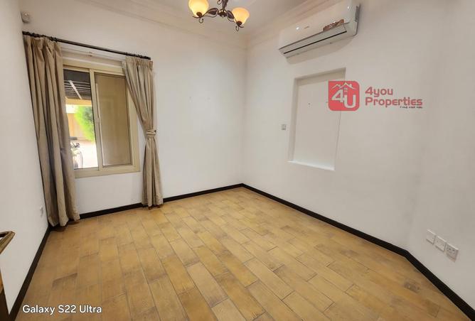 966977 - Property Image 2