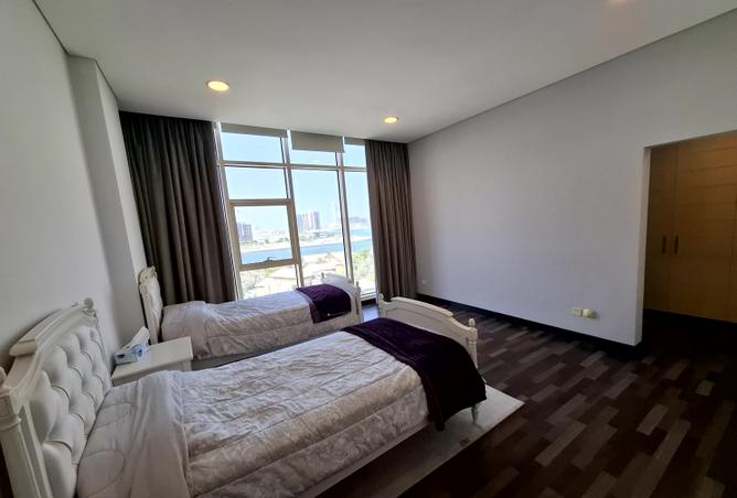 956609 - Property Image 3