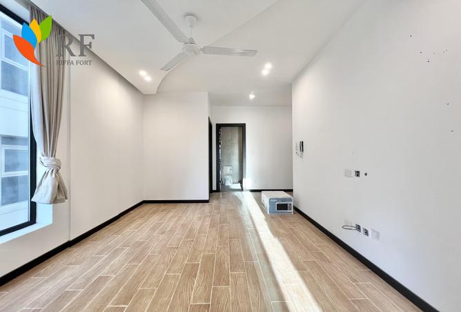 954586 - Property Image 2
