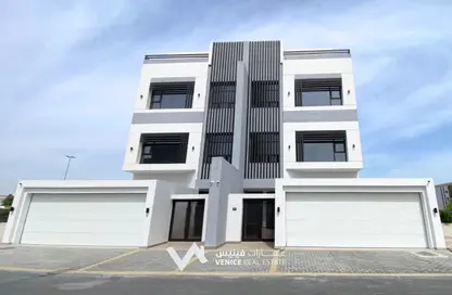 Villa - 4 Bedrooms - 6 Bathrooms for sale in Deerat Al Oyoun - Diyar Al Muharraq - Muharraq Governorate
