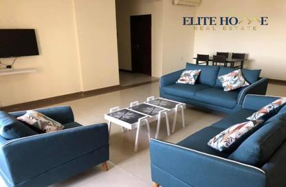 Apartment - 2 Bedrooms - 2 Bathrooms for rent in Mahooz - Manama - Capital Governorate