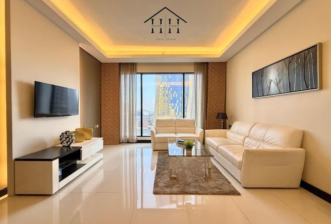 990372 - Property Image 2