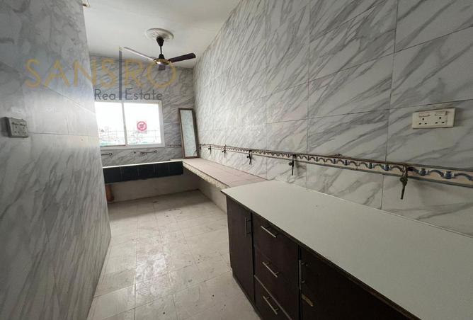 982730 - Property Image 2