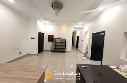 Office Space - Studio - 2 Bathrooms for rent in Sanabis - Manama - Capital Governorate
