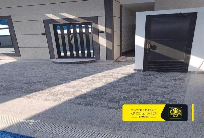 816404 - Property Image 2