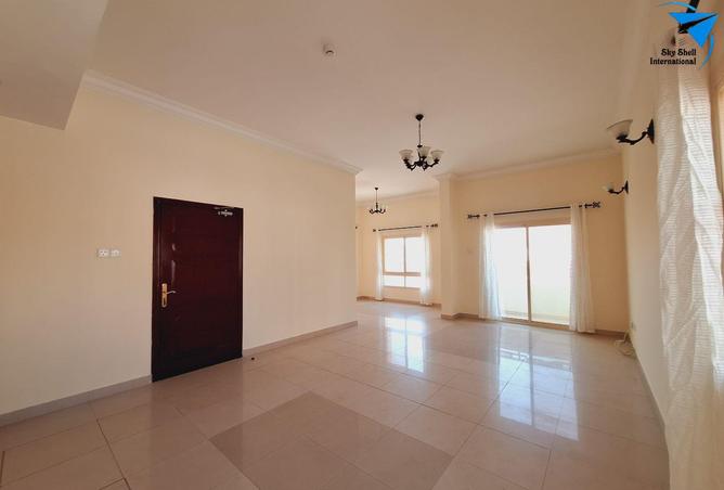 957627 - Property Main Image