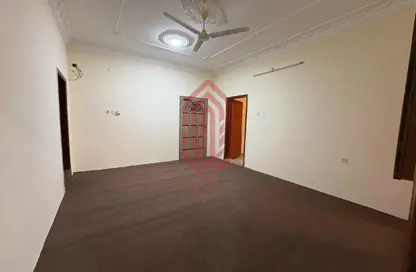 Apartment - 3 Bedrooms - 2 Bathrooms for rent in Isa Town - Central Governorate