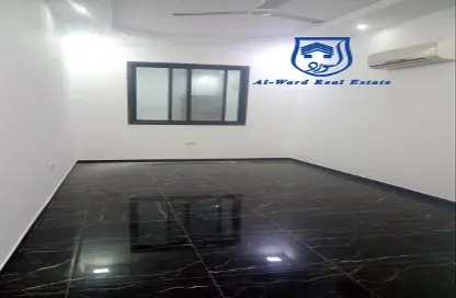 Empty Room image for: Apartment - 2 Bedrooms - 2 Bathrooms for rent in Busaiteen - Muharraq Governorate, Image 1
