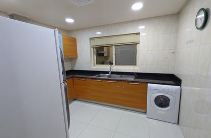Apartment - 2 Bedrooms - 3 Bathrooms for rent in Mahooz - Manama - Capital Governorate