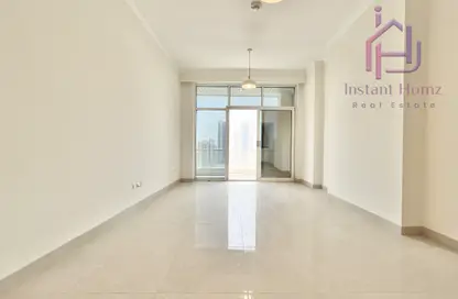 Apartment - 1 Bedroom - 2 Bathrooms for sale in Sanabis - Manama - Capital Governorate