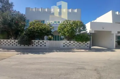 فيلا - 4 غرف نوم - 3 حمامات للايجار في الجنبية - المحافظة الشمالية