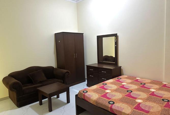 970643 - Property Image 2