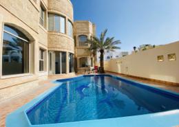 CLASSY 4BR VILLA WITH LARGE PRIVATE POOL &GARDEN