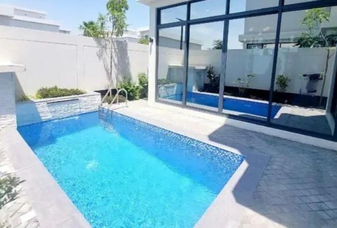 985576 - Property Image 3