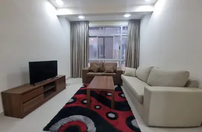 Apartment - 2 Bedrooms - 2 Bathrooms for rent in Seef - Capital Governorate