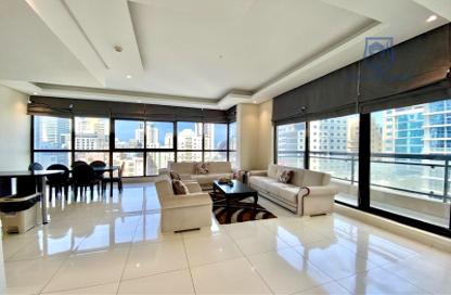 Apartment - 2 Bedrooms - 3 Bathrooms for rent in Al Juffair - Capital Governorate