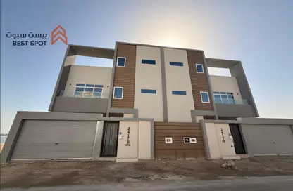 فيلا - 3 غرف نوم - 4 حمامات للبيع في توبلي - المحافظة الوسطى