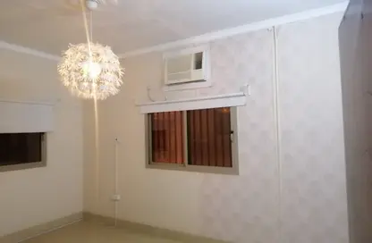 فيلا - 4 غرف نوم - 3 حمامات للايجار في المحرق - المحرق