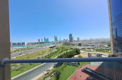 Apartment - 2 Bedrooms - 2 Bathrooms for rent in Abraj Al Lulu - Manama - Capital Governorate