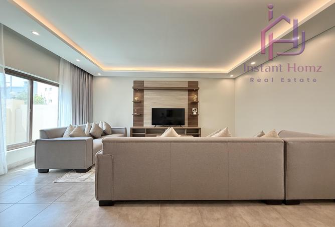 963989 - Property Image 2