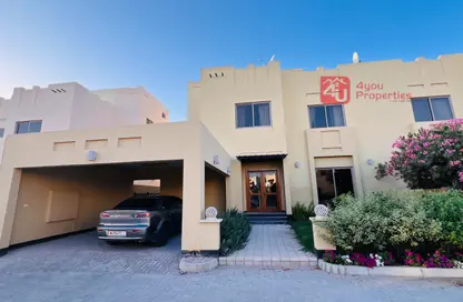 Villa - 4 Bedrooms - 5 Bathrooms for rent in Janabiya - Northern Governorate