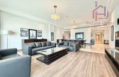 Apartment - 3 Bedrooms - 5 Bathrooms for rent in Al Juffair - Capital Governorate