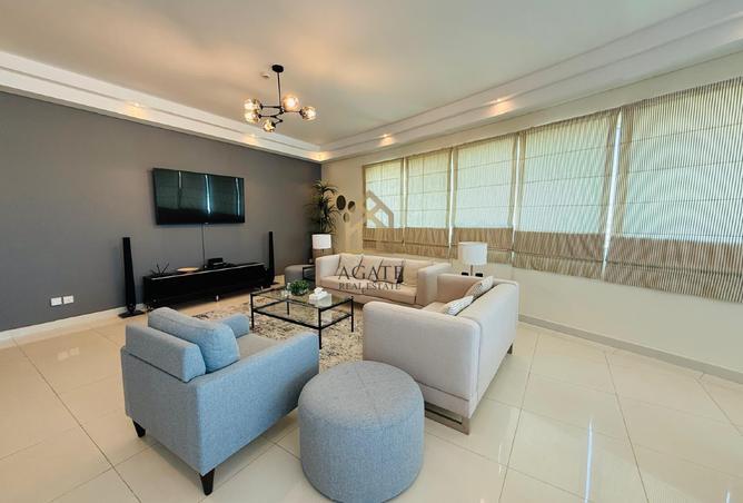 954241 - Property Image 2